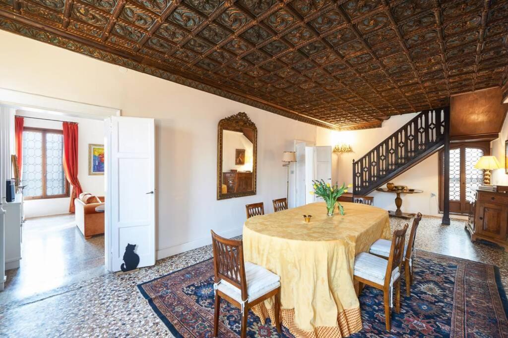 Ca' Fenice, Charming Apartment In San Marco, Sleep 7 Venice Ngoại thất bức ảnh