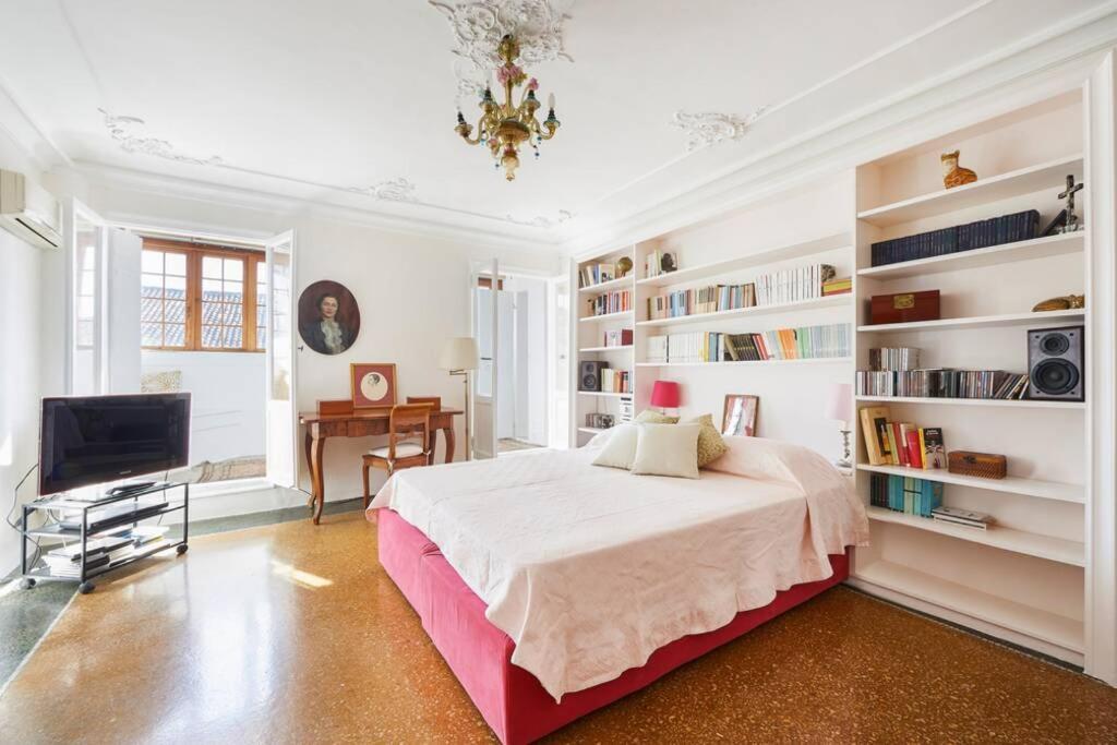 Ca' Fenice, Charming Apartment In San Marco, Sleep 7 Venice Ngoại thất bức ảnh